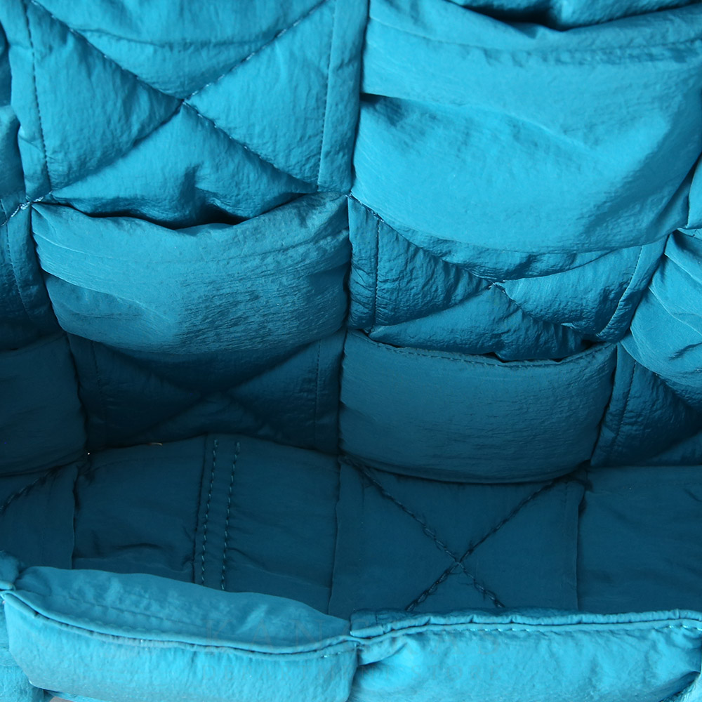 BOTTEGA VENETA(USED)보테가베네타 패딩 카세트 백